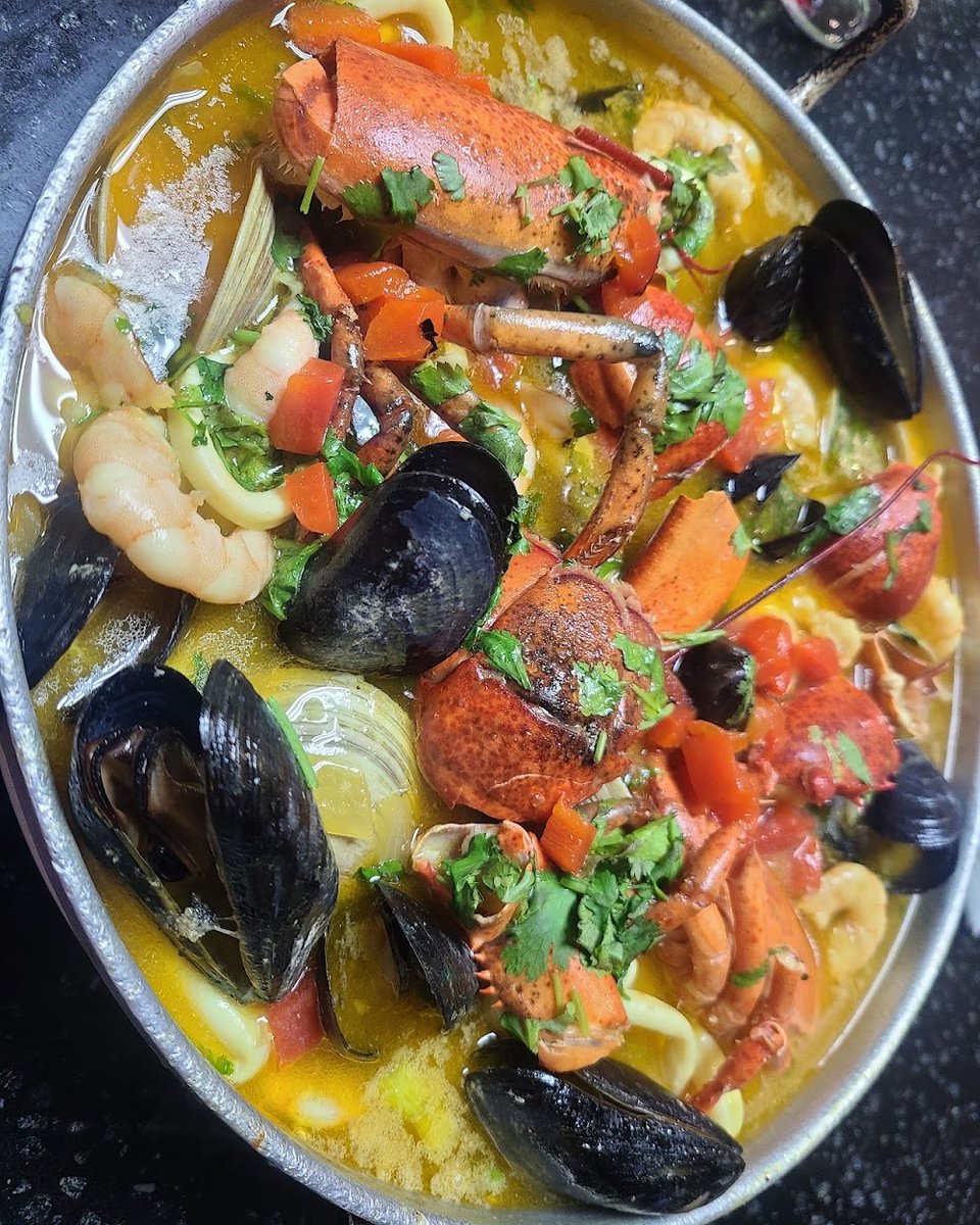 Paella Marinera for 3